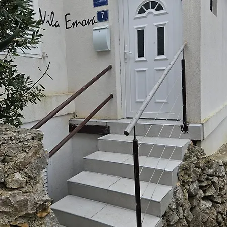 Emona Lägenhet *