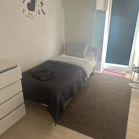 Emona Мали-Лошинь